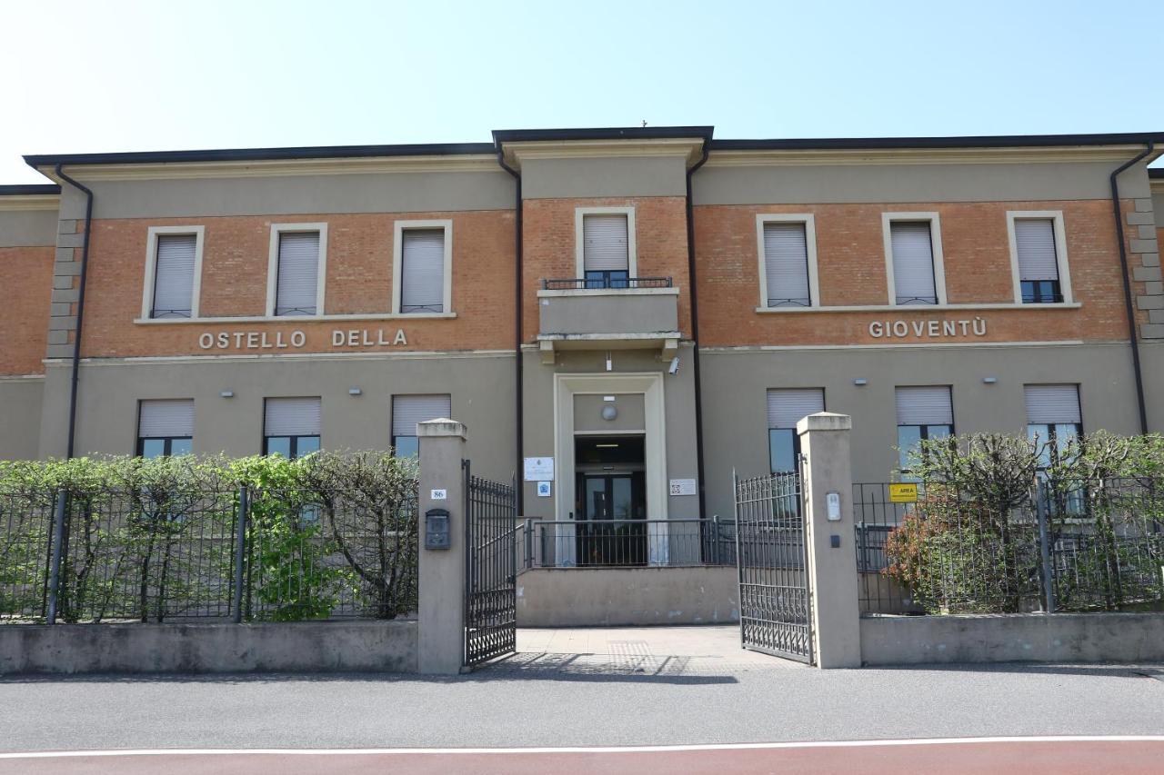 Student'S Hostel Parma Exterior foto